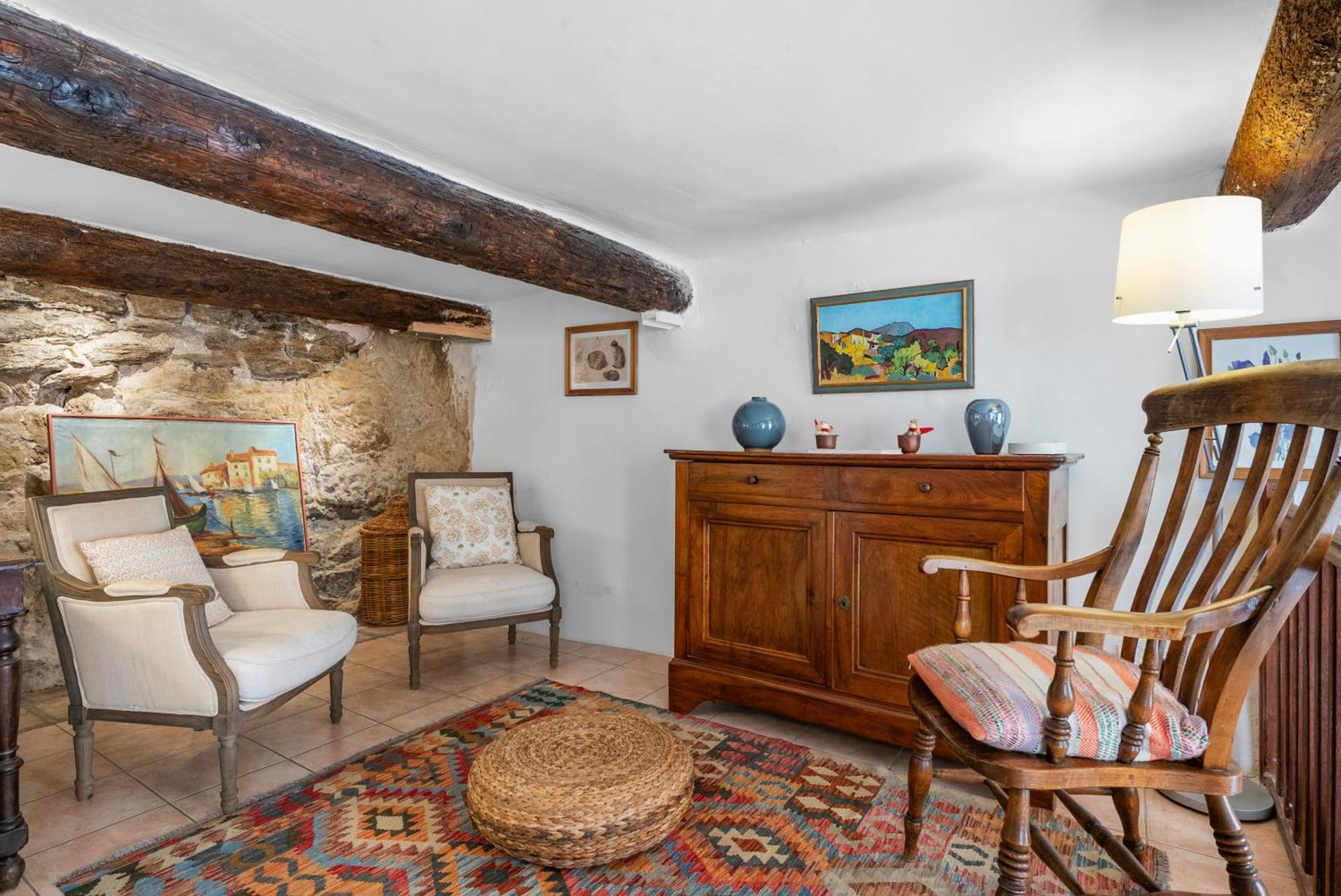 La Petite Provence Apartment *