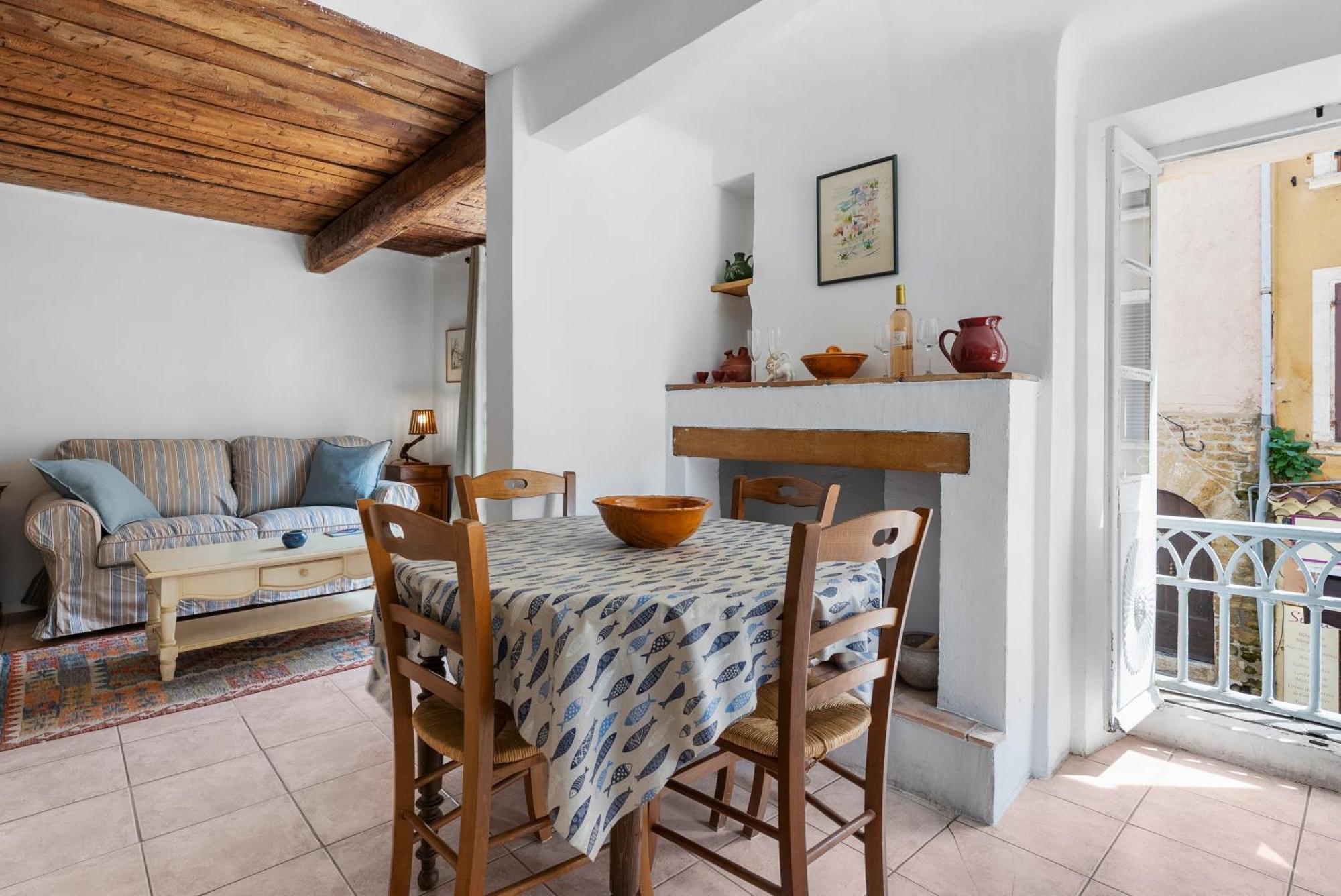 La Petite Provence Apartment